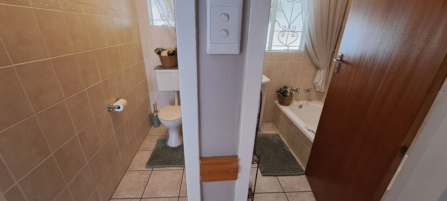 4 Bedroom Property for Sale in Morelig Free State